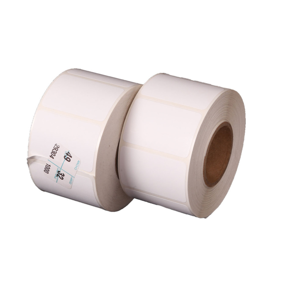 Etiqueta de Transferencia Térmica color blanco de 49 mm de ancho por 19 mm de alto (4.9 cm x 1.9 cm). Rollos de 1,000 etiquetas